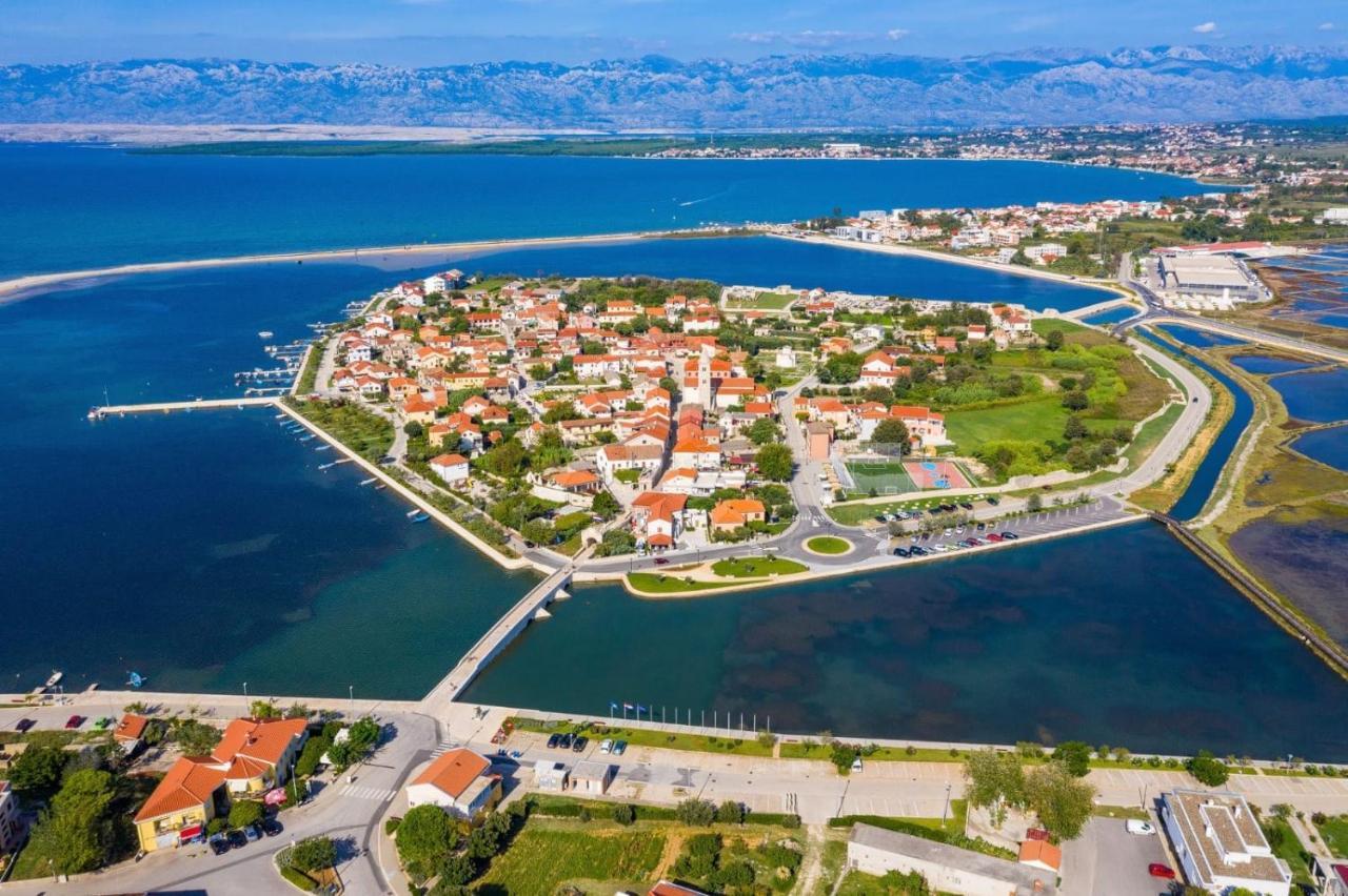 Apartments By The Sea Nin, Zadar - 13172 المظهر الخارجي الصورة