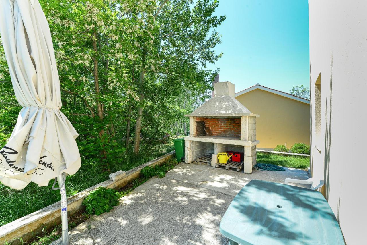 Apartments By The Sea Nin, Zadar - 13172 المظهر الخارجي الصورة