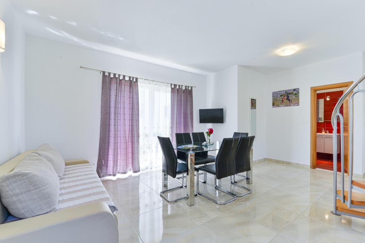 Apartments By The Sea Nin, Zadar - 13172 المظهر الخارجي الصورة