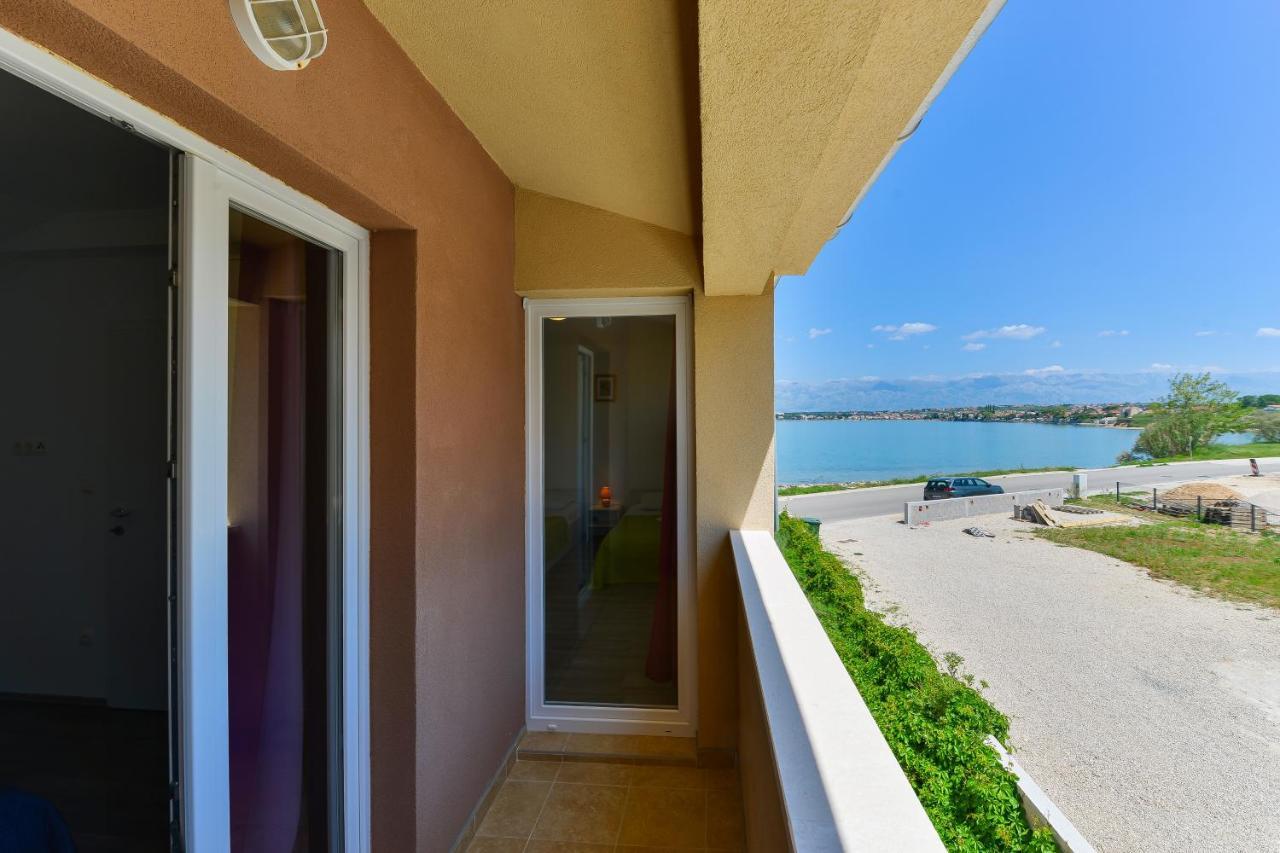 Apartments By The Sea Nin, Zadar - 13172 المظهر الخارجي الصورة