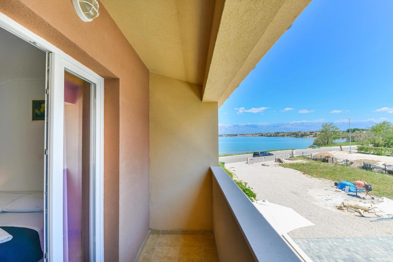 Apartments By The Sea Nin, Zadar - 13172 المظهر الخارجي الصورة