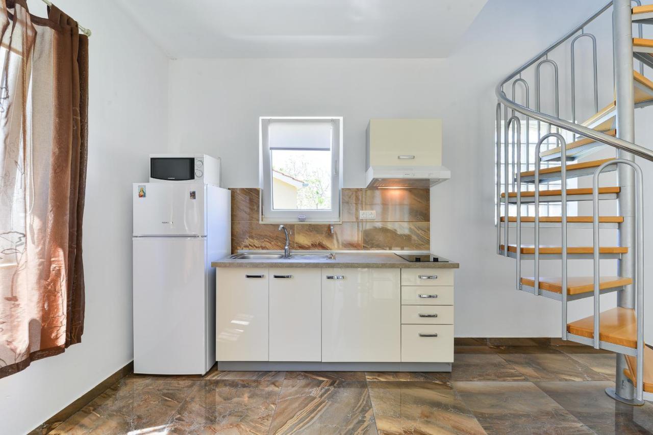 Apartments By The Sea Nin, Zadar - 13172 المظهر الخارجي الصورة