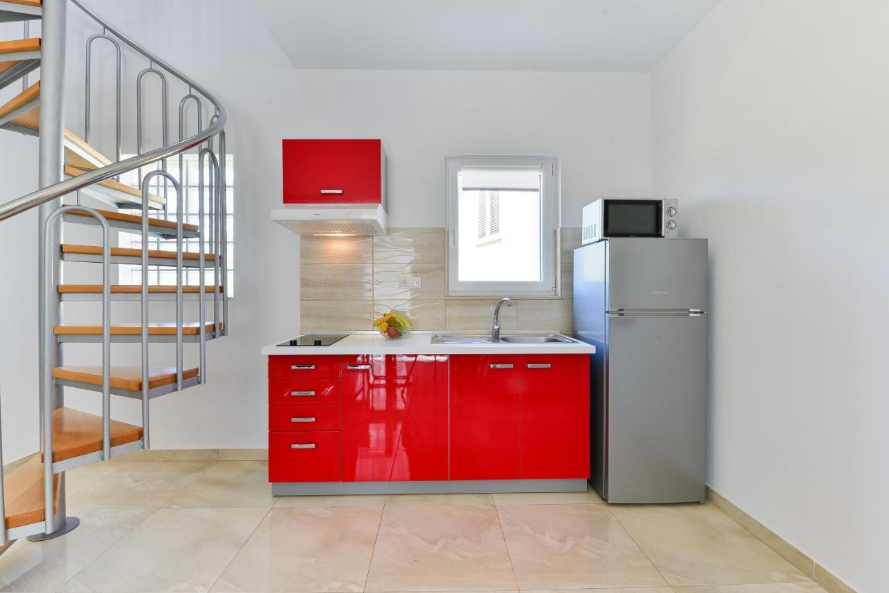 Apartments By The Sea Nin, Zadar - 13172 المظهر الخارجي الصورة