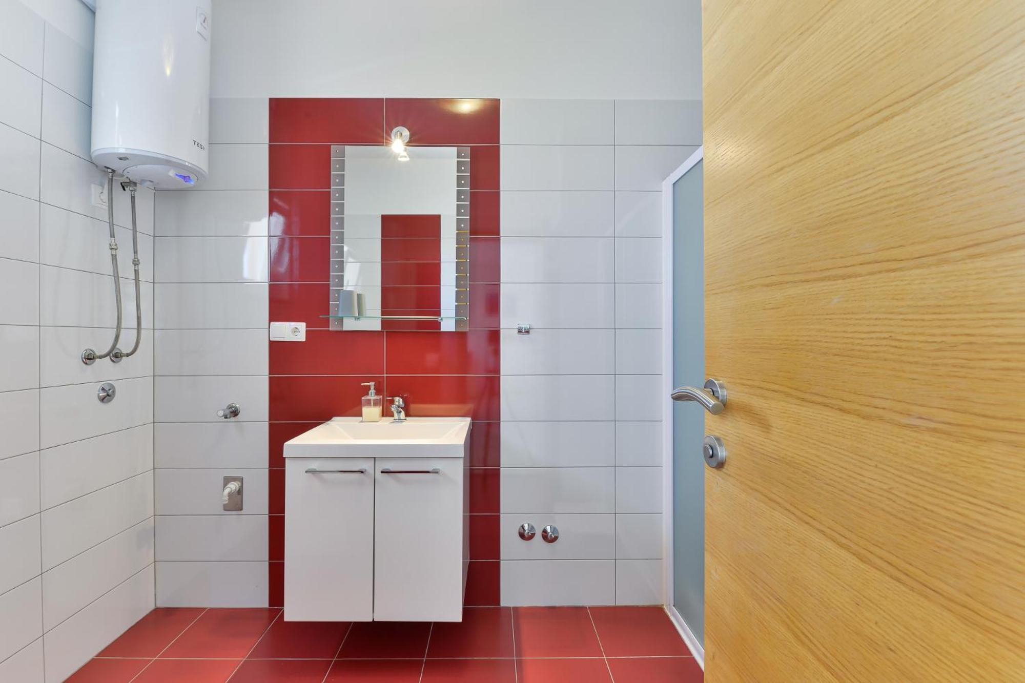 Apartments By The Sea Nin, Zadar - 13172 الغرفة الصورة