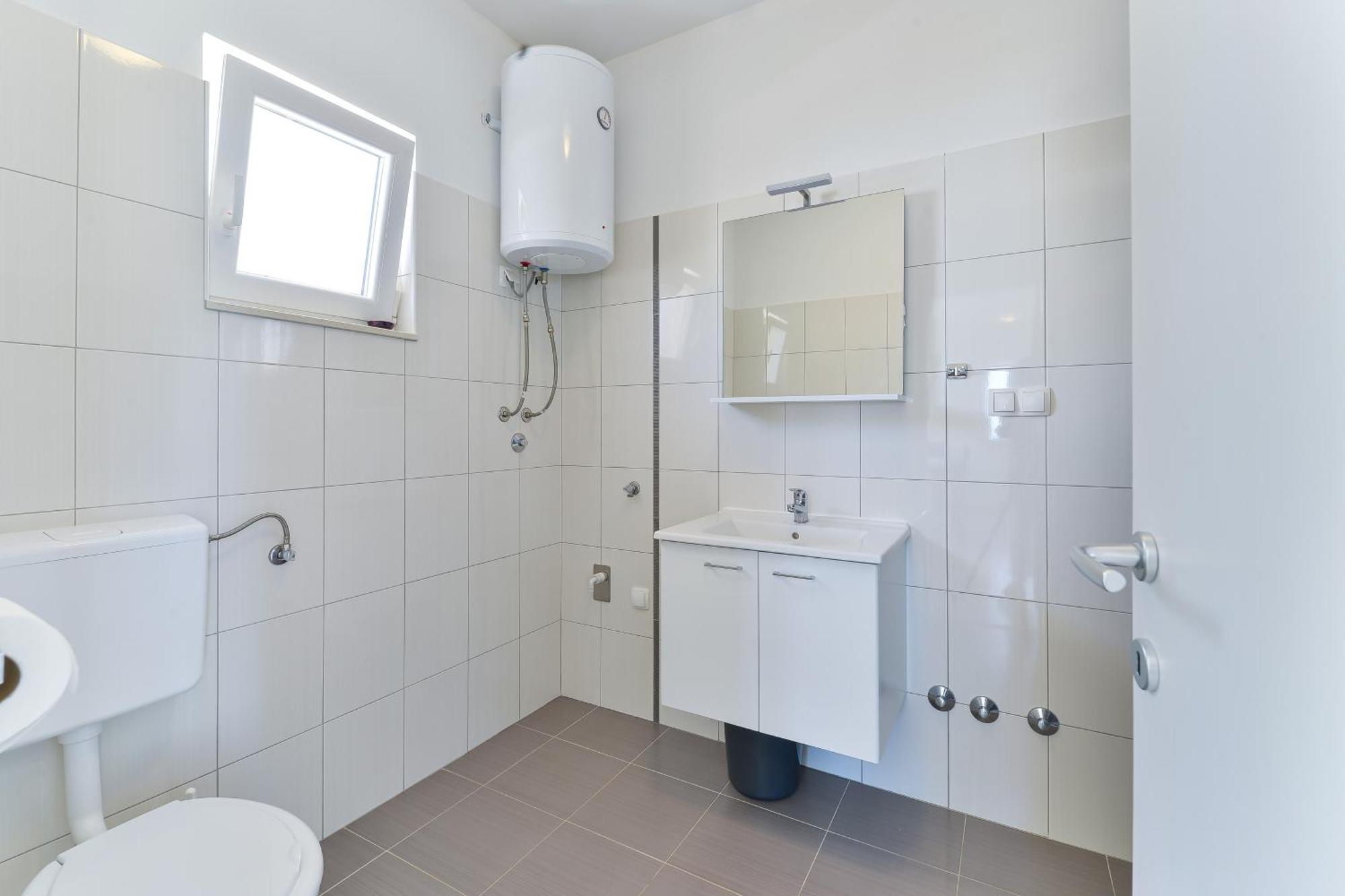 Apartments By The Sea Nin, Zadar - 13172 الغرفة الصورة