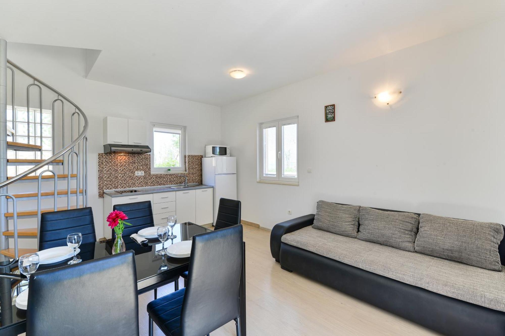 Apartments By The Sea Nin, Zadar - 13172 الغرفة الصورة